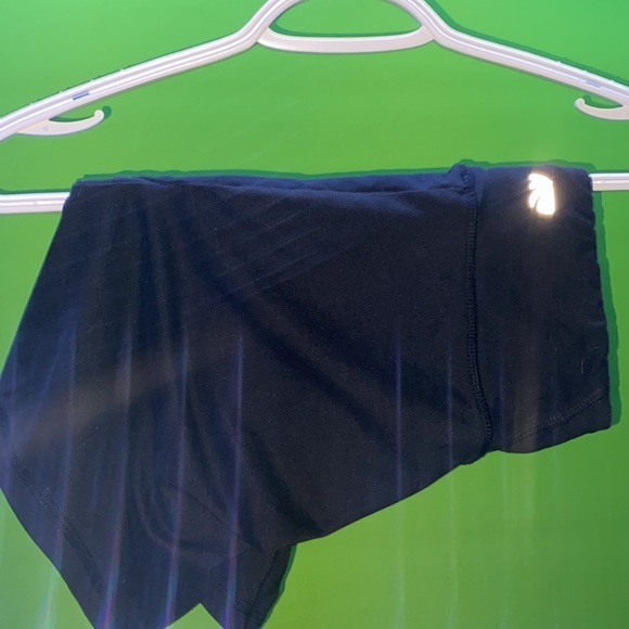 Black Women’s Marika Tek tight bike shorts Size Medium my RED DOT DEAL - Picture 4 of 4
